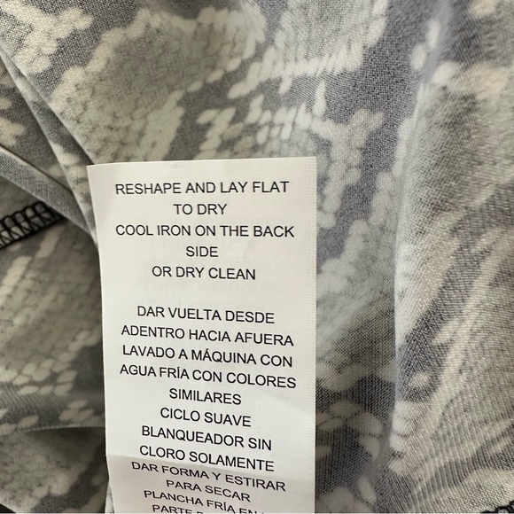 Michael Kors 3X Plus Olive Green Snake Print Midi Stretch Dress Sleeveless Vneck - Picture 12 of 12